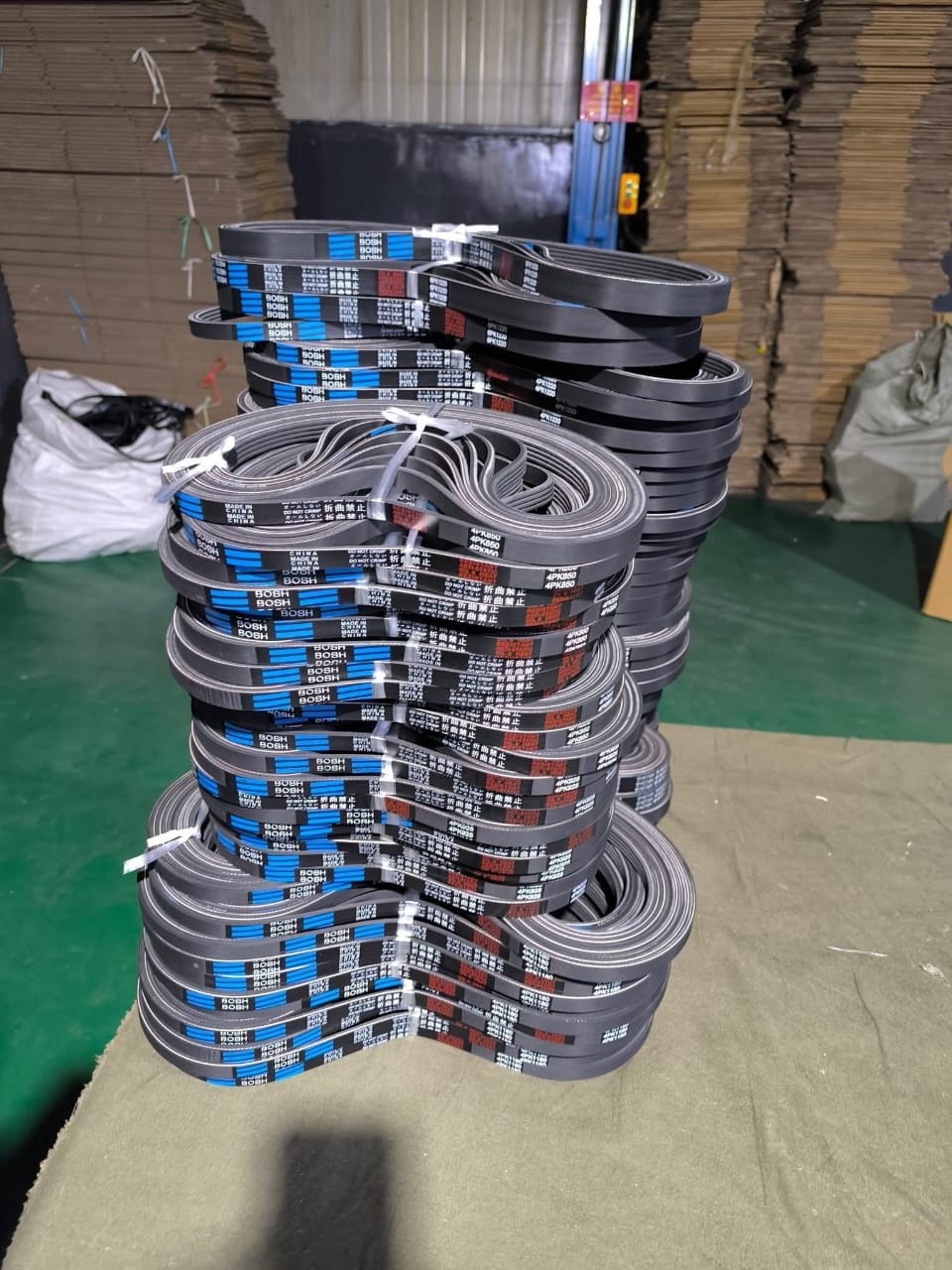 Serpentine belt close-up
